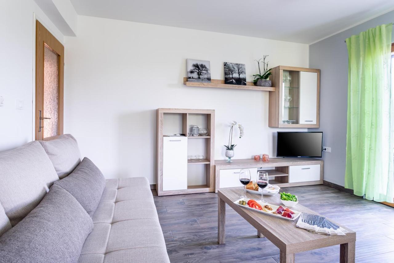 Ferienwohnung Apartman Volte Buzet Exterior foto